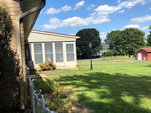 Enclosed patio 