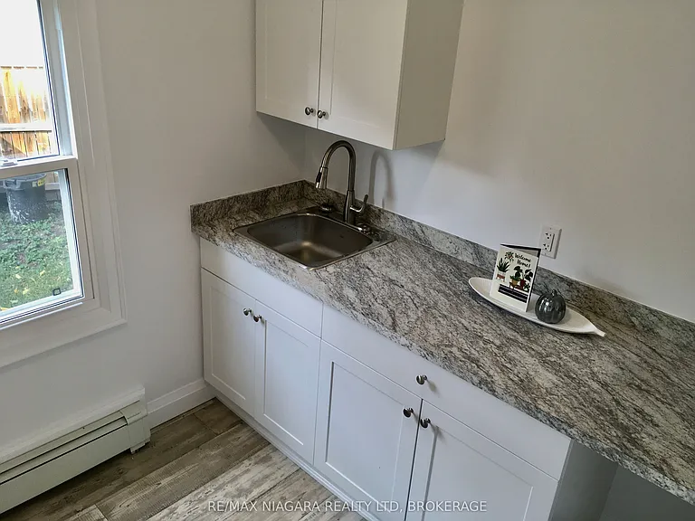 163 Welland Ave #REAR — Photo 27