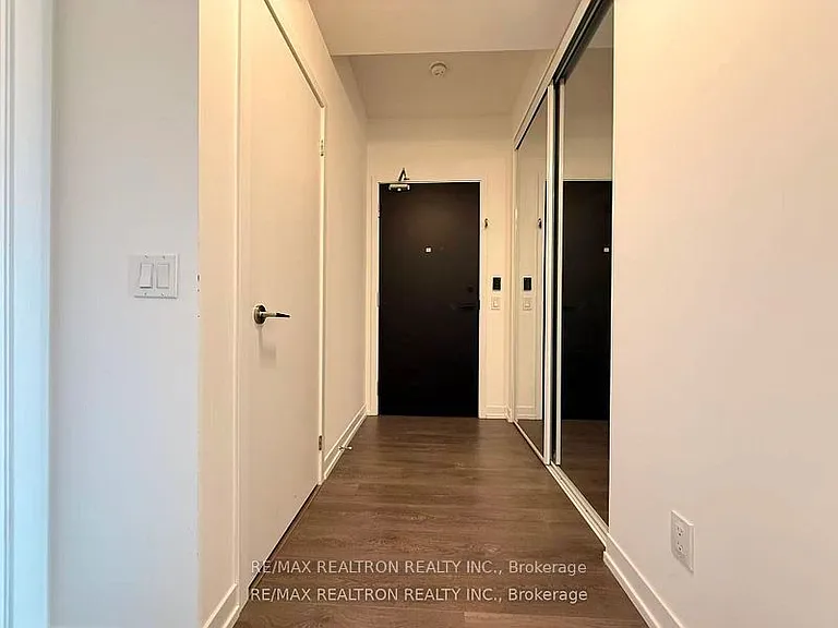 125 Redpath Ave #3212 — Photo 2