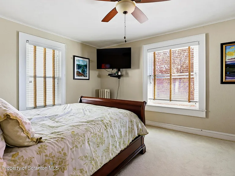 805-807 N Irving Ave #1 — Photo 9
