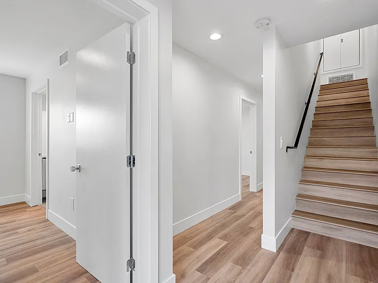 14802 Vanowen Property LLC — Photo 25