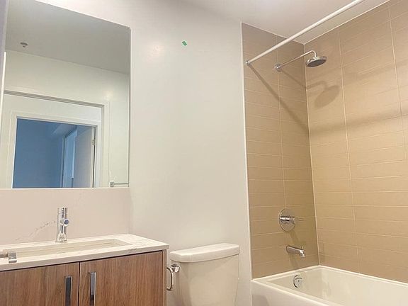 5th image of 1787 Saint Clair Ave W #322