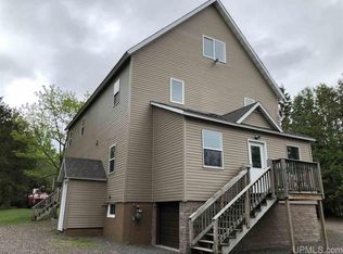 47560 Gundlach Rd, Houghton, MI 49931