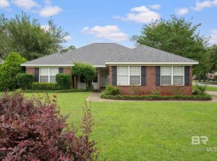 163 Oakwood Ave, Fairhope, AL 36532