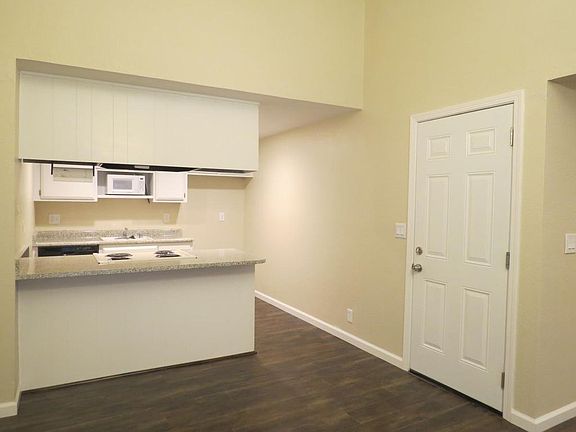 4th image of 7445 Tierra Way