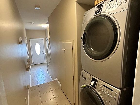 3rd image of 180 Riverstone Rdg #25
