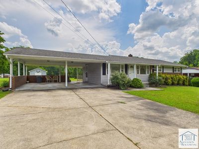 449 Valley Dr, Fieldale, VA, 24089