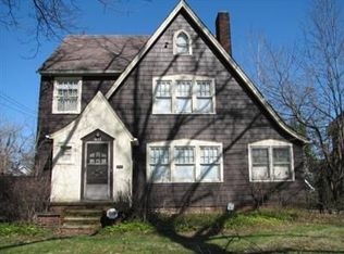1853 S Compton Rd, Cleveland Heights, OH 44118