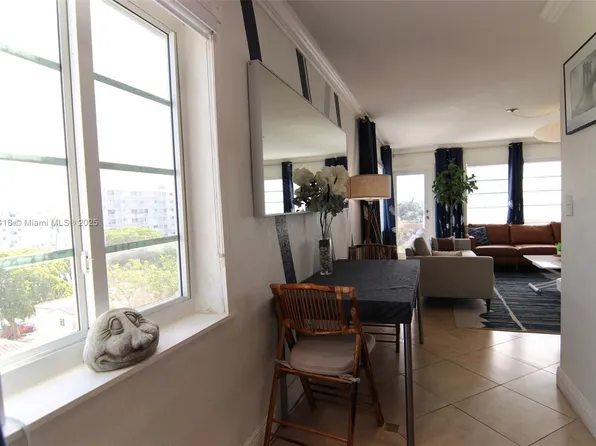 1130 11th St APT 6A, Miami Beach, FL 33139