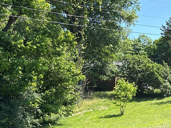 3rd image of 3631 Berea Rd