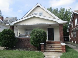 9909 Parkview Ave, Garfield Heights, OH 44125