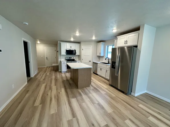 New Construction Townhome In Lennox