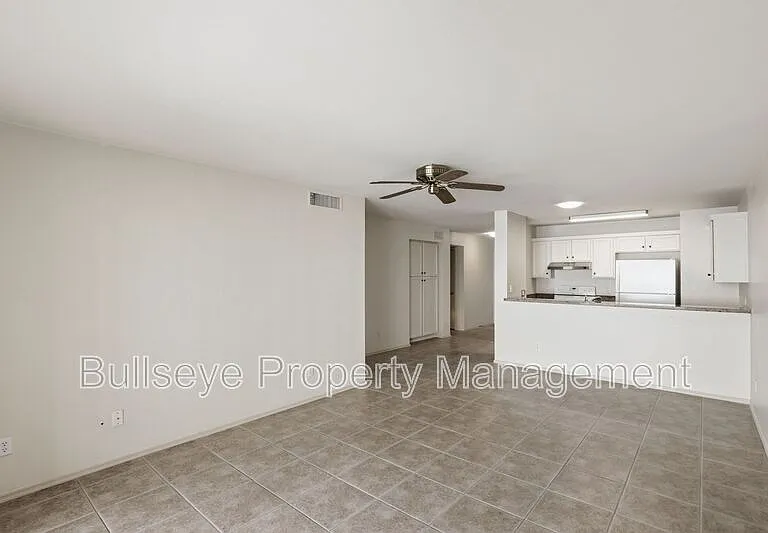 18624 N 93rd Ave — Photo 3