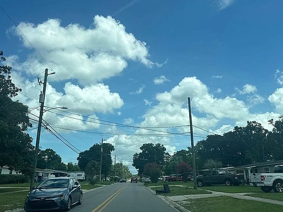 5th image of 2549 Wedgefield Blvd