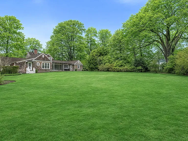 5 Hook Pond Ln — Photo 23