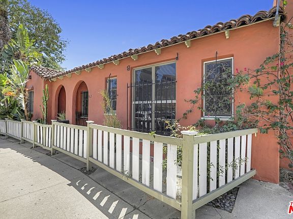 2nd image of 1661 Griffith Park Blvd