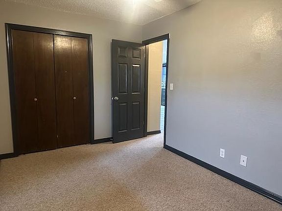 3rd image of 5001 Hillsboro Dr