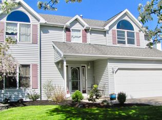 37 Whitney Pl, Cheektowaga, NY 14227