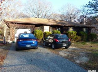 396 Auborn Ave, Shirley, NY 11967