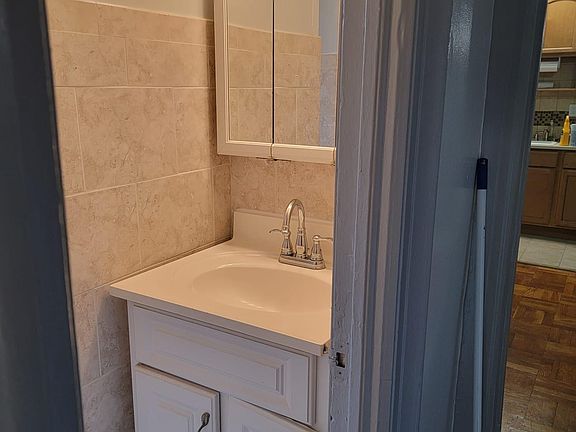 5th image of 8610 109th St APT B1