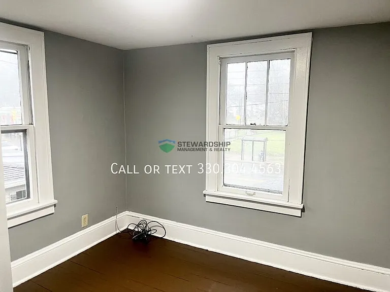 1012 Brown St — Photo 14