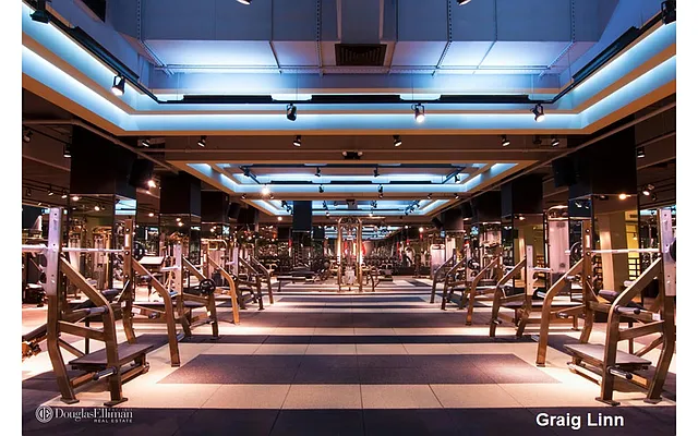 Rented by Douglas Elliman | media 19