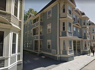 48 Green St, Jamaica Plain, MA 02130