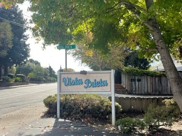 212 Vista Prieta Ct, Santa Cruz, CA 95062