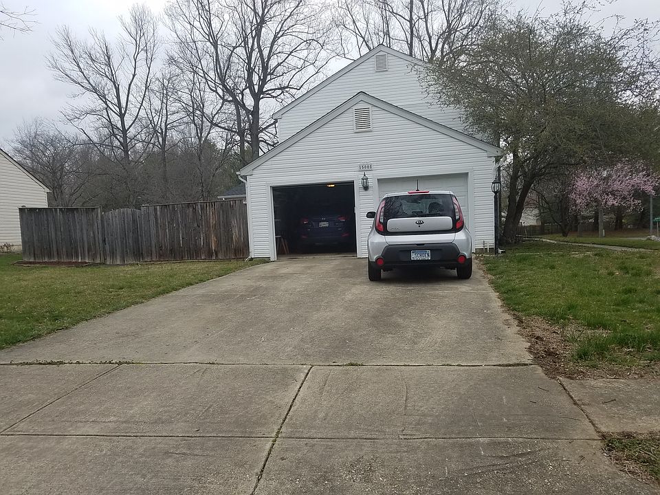2nd image of 15008 Plumtree Way