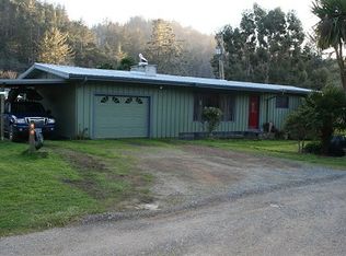 28228 Mateer Rd, Gold Beach, OR 97444