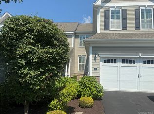 15 Evan Ct, Fishkill, NY 12524