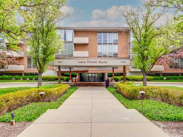1301 N Western Ave Unit 229, Lake Forest, IL 60045