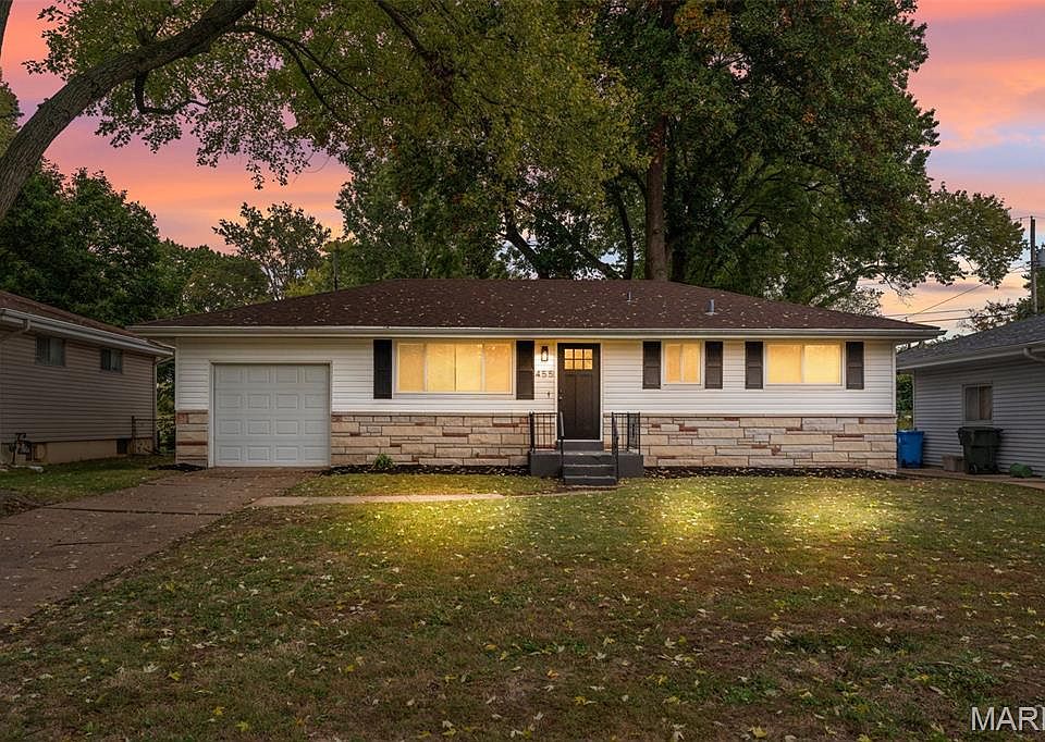 1st image of 455 Myrtle Dr