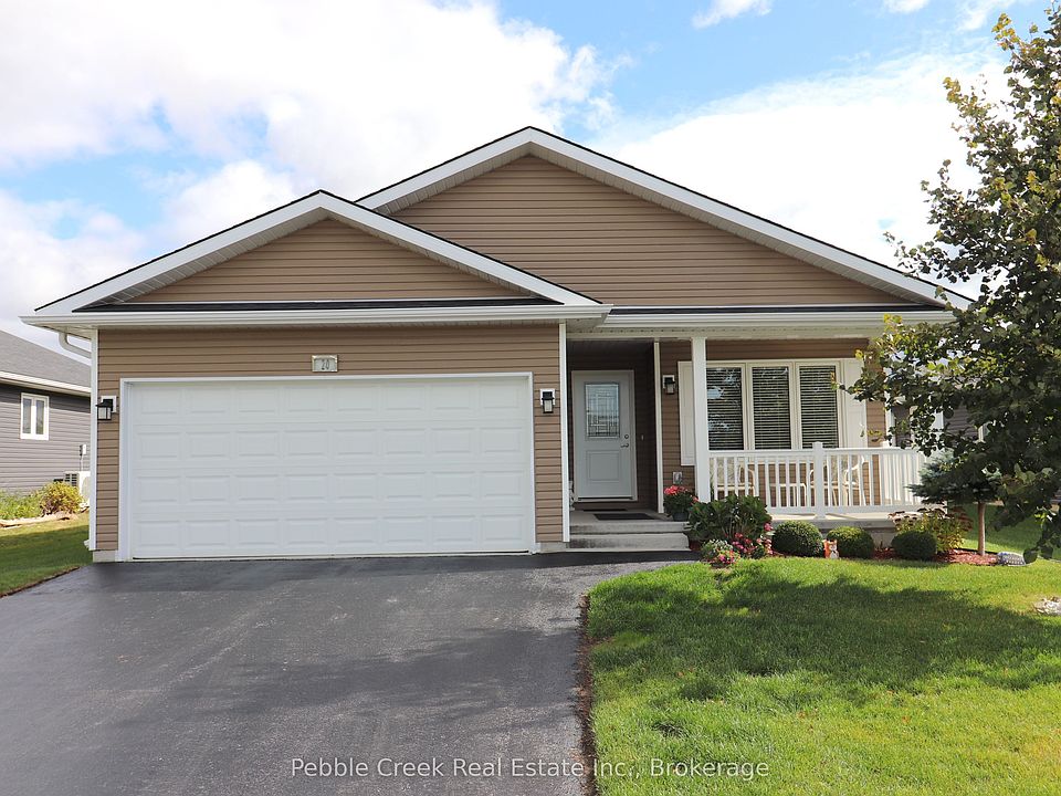 1st image of 20 Huron Heights Dr