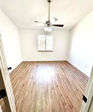 3rd image of 1308 Cartier Dr #B