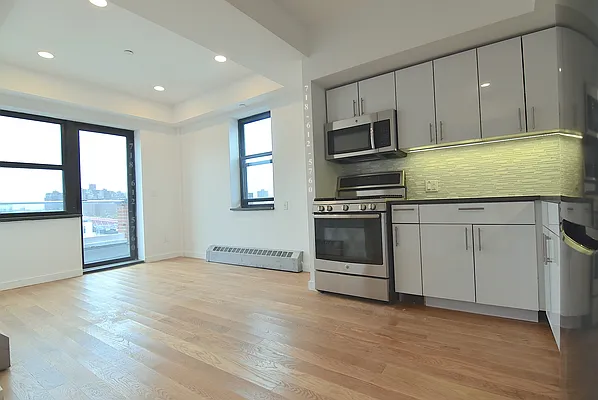 Rented by J Misrahi Realty Corp | media 4