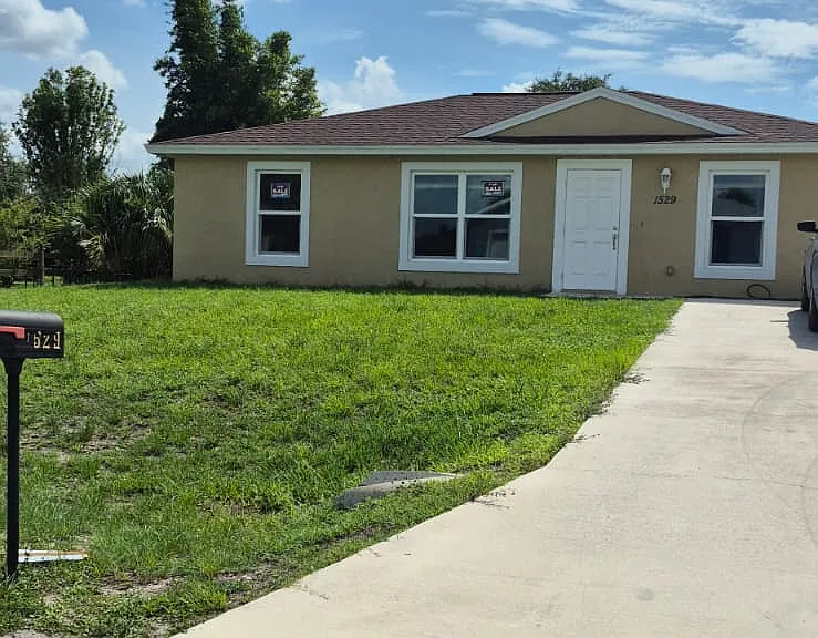 1529 Jay Ter — Photo 1