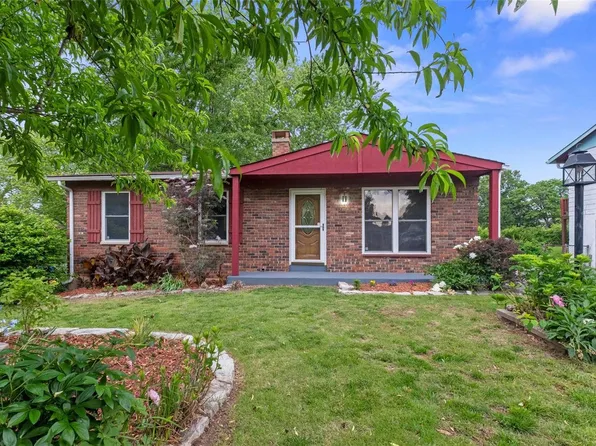 4855 Tall Tree Ln, Hazelwood, MO 63042