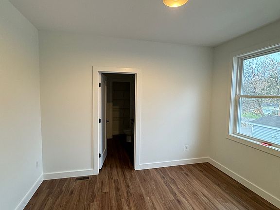 5th image of 205 W Allen St #207