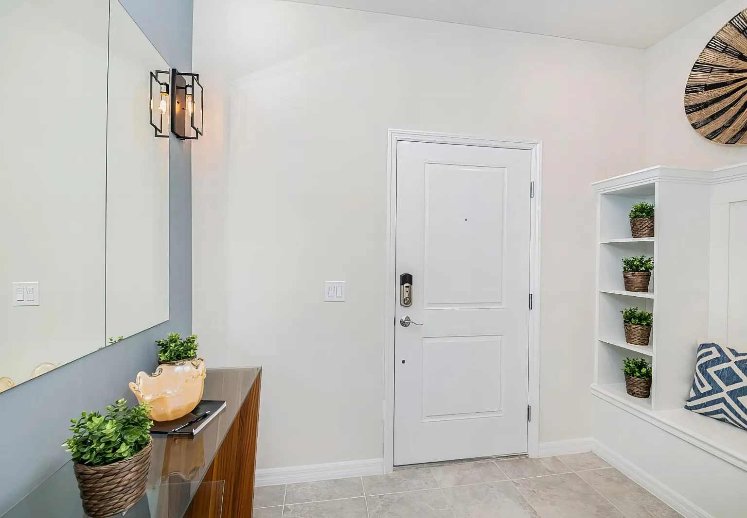 5 bed, 2263 sqft, $4,000 — Photo 1