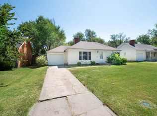 632 Sylvan Ln, Wichita, KS 67218