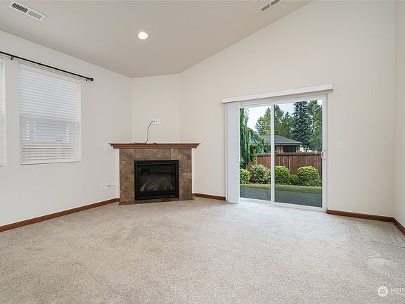 5th image of 4751 Sierra Street