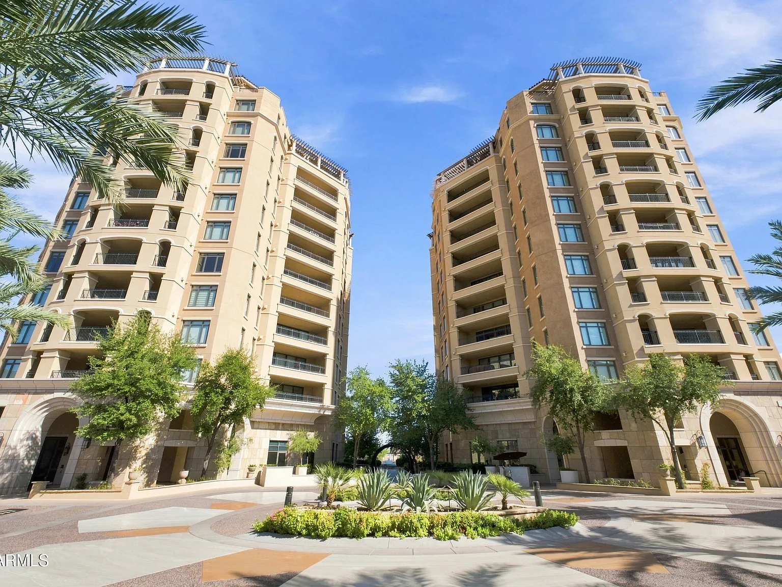 2 bed, 2.5 bath, 2102 sqft, $7,200 — Photo 1