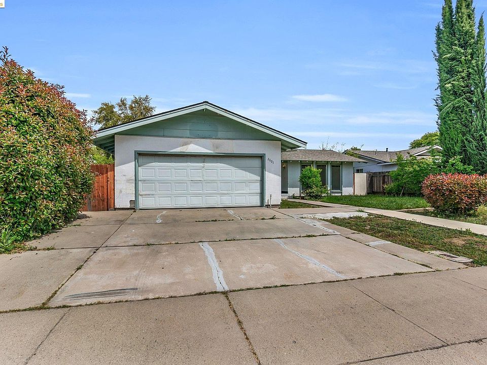 1st image of 2601 Casita Dr