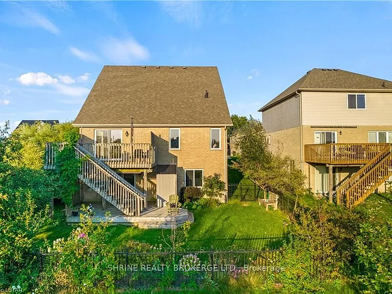 1841 Foxwood Ave #UPPER — Photo 36