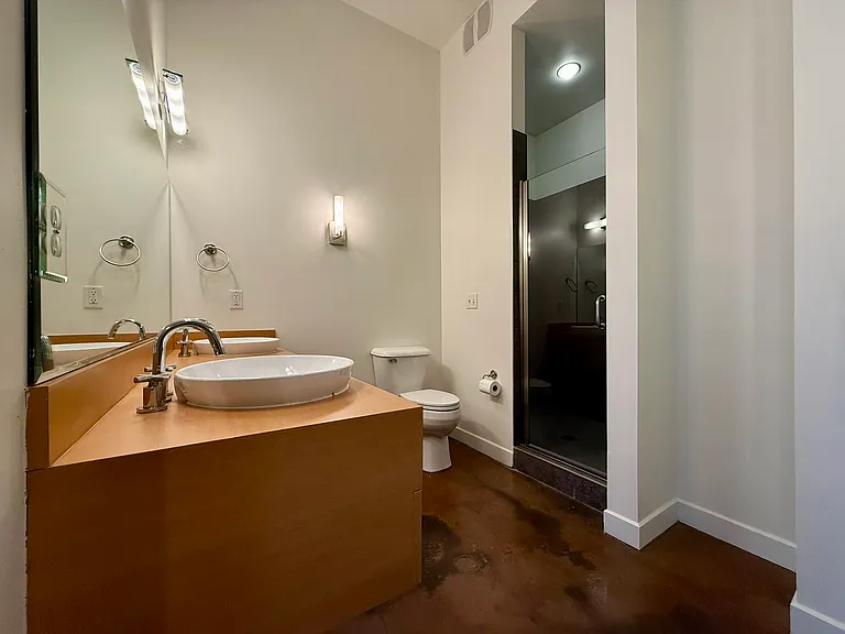 Central Park Lofts — Photo 29