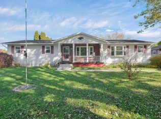1760 Rainbow Dr NE, Lancaster, OH 43130