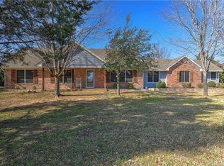 889 County Road 153, Whitesboro, TX 76273