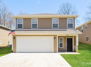 906 W Clinton St, Danville, IN 46122