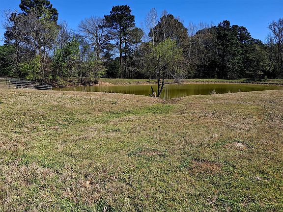 4th image of 435 Fm 2064 N